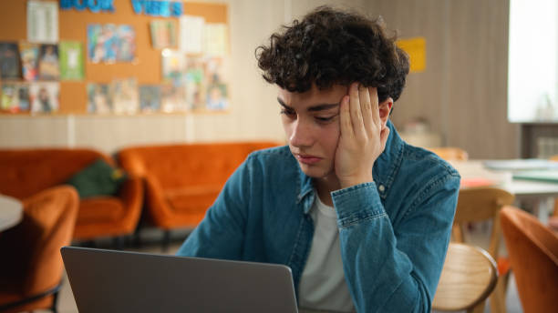 The Wandering Mind: Why Students Lose Concentration and 7 Powerful Ways to Fix It (2025 Edition)